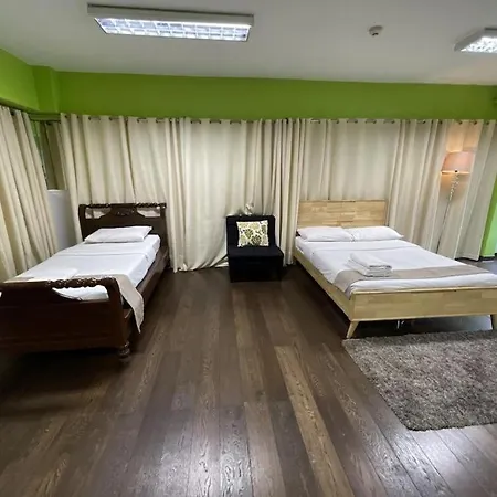 H Hotel Quezon City