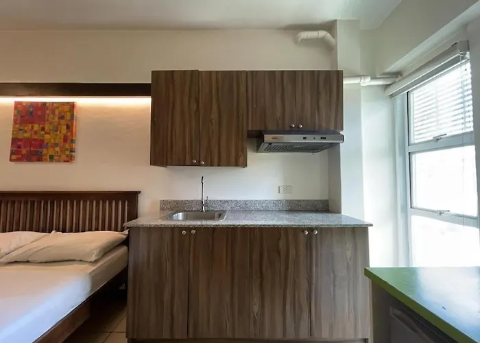 H Hotel Quezon City Hotel